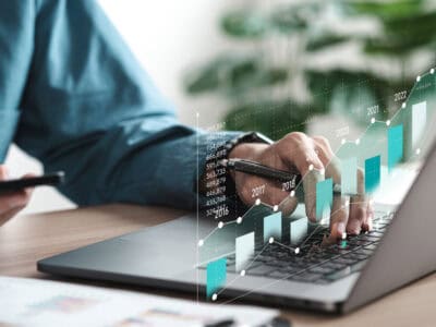 Hoe kun je jouw geld investeren en laten renderen?